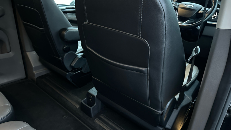 Ford Tourneo Custom Transit Custom Tourneo L2 Diesel Fwd 2.0 EcoBlue 185ps L/R 8 Seat Titanium X Auto